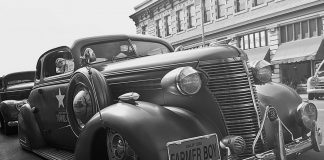 Paine Urges Americans To Declare Independence